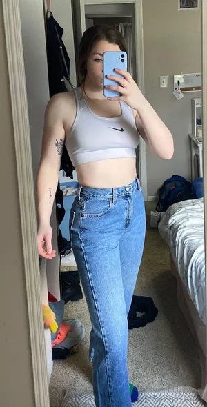 Levi's Ribcage Straight Ankle Jeans thumbnail 1