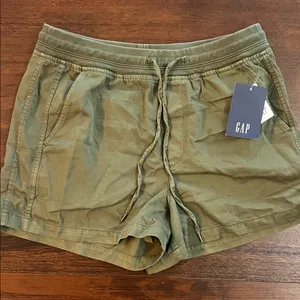 GAP Khaki Green Relaxed Shorts thumbnail 1