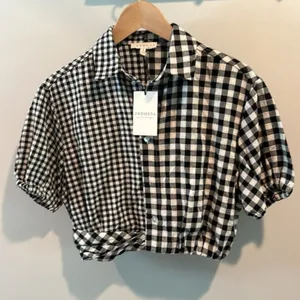 Promesa‎ Small Carefree Heart Cropped Gingham Button-Up Shirt thumbnail 2