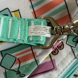 Thirty-One Colorful Beach Summer Patterned Zipper Bag Pouch with Keychain thumbnail 5