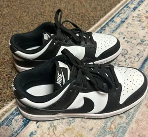 Nike 6.5 Women's  Dunks thumbnail 2