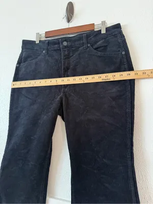 Wrangler Westward 626 Women’s 33x30 High Rise Bootcut Corduroy Pants Black thumbnail 8