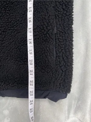 Aritzia TNAction Snoblock Polar Shred Mockneck Jacket Black minimalist fall XS thumbnail 15