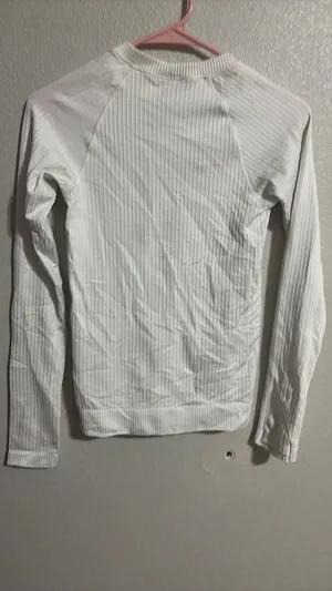 Lululemon Long Sleeve thumbnail 2