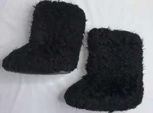 Black fur boots Size 8 thumbnail 2
