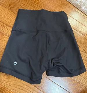 Lululemon Shorts  thumbnail 2