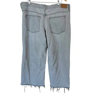 Madewell LOW-RISE SUPERWIDE-LEG Frayed Crop Jeans thumbnail 13
