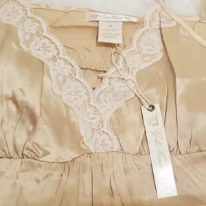 💕GOLD HAWK💕 100% Silk Camisole Gold Size: M NWT thumbnail 4