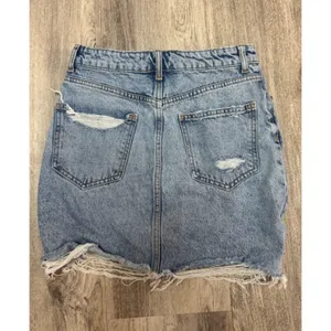 Zara Denim Mini Skirt Medium‎ M Light Wash Distressed Ripped Raw Hem Womens thumbnail 3