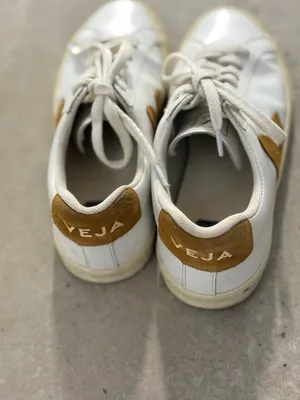 Veja Esplar Leather Sneakers in White Safran Suede Woman's Size 37 thumbnail 3