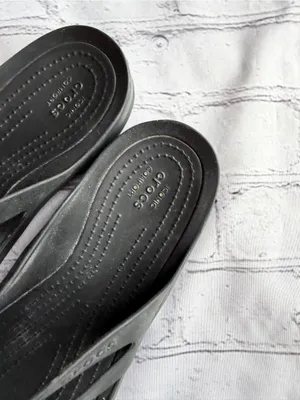Crocs Swiftwater Women's Sandal Black Strappy Slide 8 Comfort Casual Shoes thumbnail 3