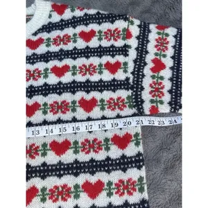 Loose Crew-Neck Wool-Blend Cropped Sweater Old Navy Large hearts Oversized thumbnail 10