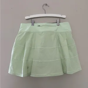 Lululemon skirt thumbnail 4