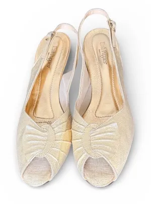 Vintage Hush Puppies Gold Slingback Peep Toe Heels‎ Women's Shoes 8.5 M thumbnail 1