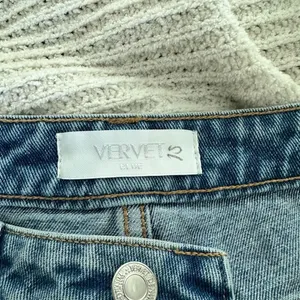 Vervet Women’s 27 Blue Denim Beverly Slim Straight Super High Rise Jeans thumbnail 4