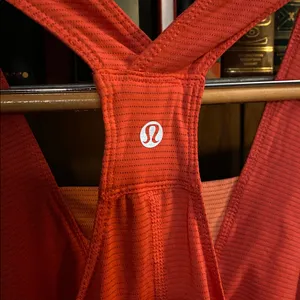 Lululemon Swift Speed Top, Size 6 thumbnail 3