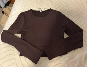 Brown Long Sleeve Workout Top thumbnail 4