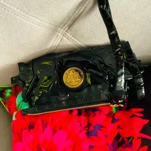 Pretty🌹dressy GUCCI GO OUT clutch/ bag 🔥🔥🔥 thumbnail 2