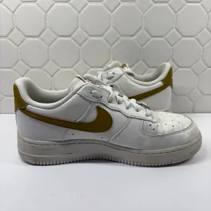 Nike Air Force 1 Sneakers Womens 8 White Bronze DV3808-101 Low Top thumbnail 7