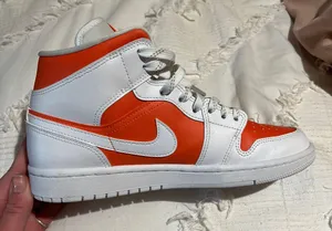 Jordan Air  1 Mid thumbnail 2