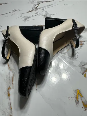 Adrienne Vittadini Two-Tone Block Heel Mary Janes - Black & Cream thumbnail 9