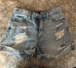 Aeropostale High-Rise Shorts thumbnail 1