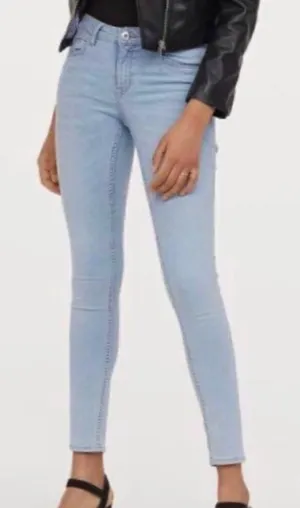 Womens H&M Divided Light Stonewash Mid-Rise Skinny Jeans - Sz 4 thumbnail 1