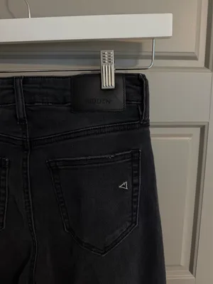 Hidden Jeans  thumbnail 2