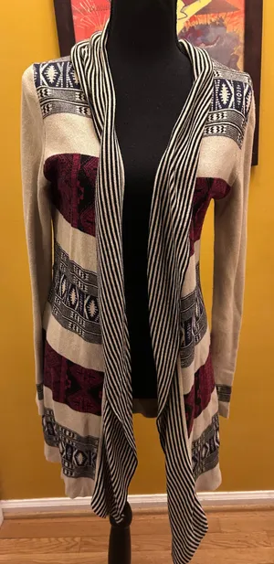 Women’s Aztec Print Open Shawl Long Cardigan Size Medium thumbnail 1