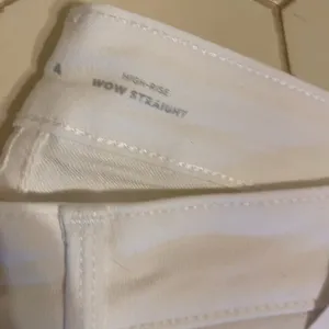 Classic White Women's Jeans Size 6 thumbnail 3
