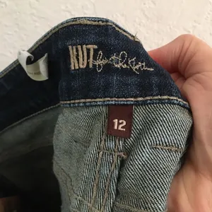 Kut from the Kloth Natalie highrise bootcut jeans‎ thumbnail 5