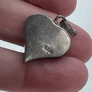 Vintage Sterling silver dried flowers epoxy heart pendant. thumbnail 2
