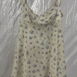 ZARA Cream Floral Satin Dress Size Large thumbnail 3