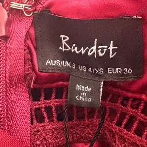 Bardot Gemma Burgundy Lace Halter Midi Dress XS 4 NWT $119 Open Back thumbnail 5