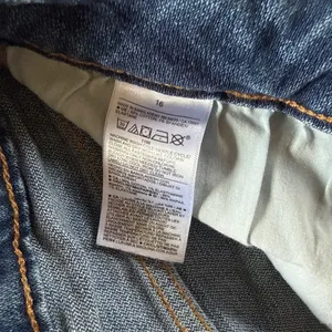 Old Navy Higher Hi-Rise Sky-Hi A-Line Button Fly Blue Denim Jean Shorts Size 16 thumbnail 4
