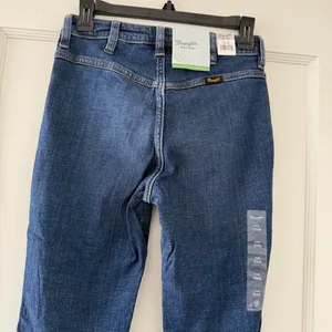 Wrangler Retro High Rise Wide Leg Flare Jeans Front Patch Pockets Size 25x36 NWT thumbnail 5