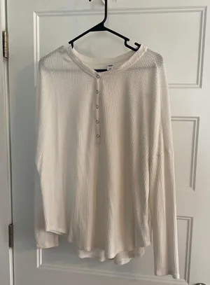 Old Navy Size Large Shirt thumbnail 1
