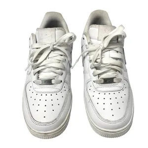 Nike Air Force 1 Low Athletic Lifestyle Shoes Sneakers Women’s Size 7 White Y2K thumbnail 3