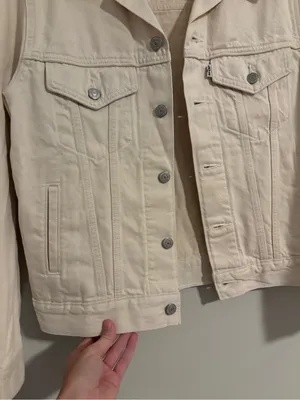 Levi’s Cream Trucker Denim Jacket size Small White thumbnail 4