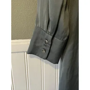 HM Dress Women’s Size Small Sage Green Short V Neck Elastic‎ Waist Silky Feel thumbnail 16