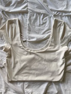 Old navy soft top cream  thumbnail 4