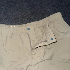 Columbia Sandy River II Cargo Shorts Sz Large Tusk Omni-Shade UPF 30 6” inseam thumbnail 6