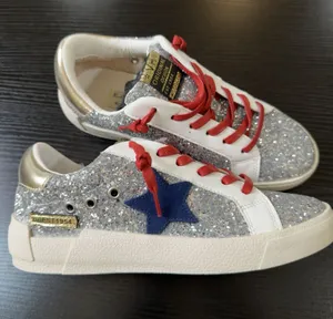 Size 6.5 Women’s Vintage Havana Silver Glitter Gray Star Red Laces Sneakers thumbnail 1