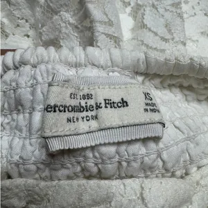 Abercrombie & Fitch White Floral Lace Romper Women’s XS Boho Coquette thumbnail 11