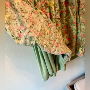 Altar’d State Green Floral Cutout Romper Lined XS NWOT thumbnail 12