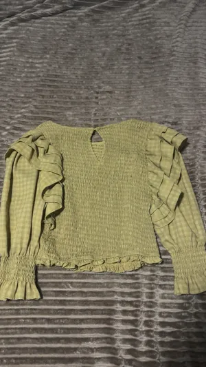 green boutique Top thumbnail 2