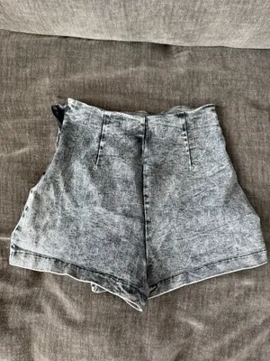 BLACK- Vestique Acid Wash Denim Skort thumbnail 4