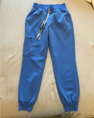 FIGS Zamora Jogger Women’s Scrub Pants thumbnail 4
