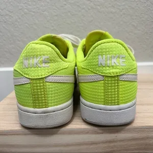 Nike Legend Neon Yellow‎ & White Lace Up Sneakers 6 thumbnail 5
