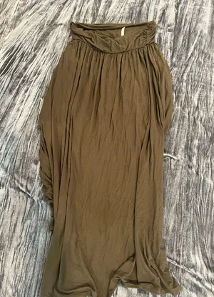 Elegant olive green Women's Skirt size XL thumbnail 1